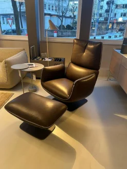 Drehsessel Jalis Leder 920 Espresso Braun Tellerfuß Schwarzbraun mit Hocker und Akkubetrieb