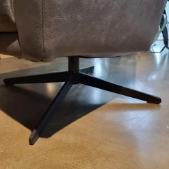 Drehsessel Klier Concept No 03 Niedrig Leder Grey PG L30 Grau Kreuzfuß Metall Schwarz