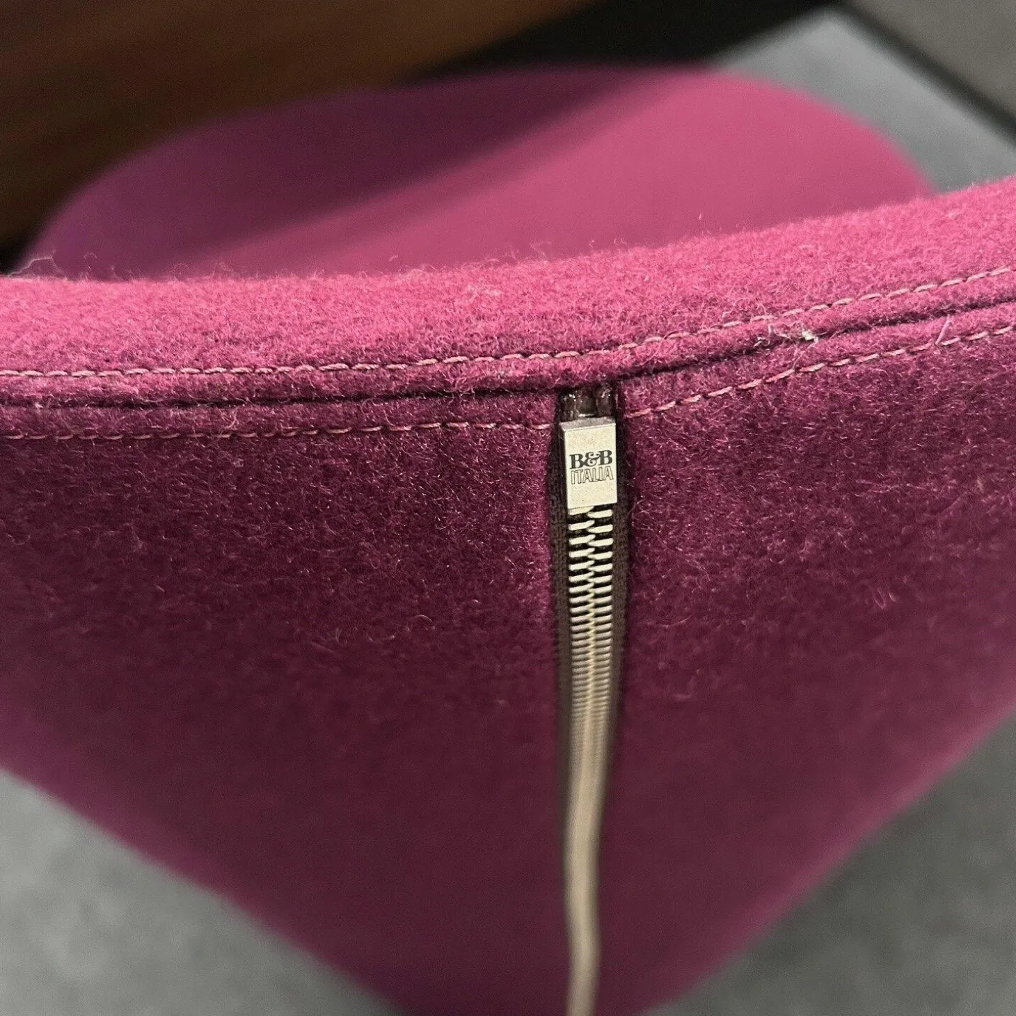 Drehsessel Mini Papilio Stoff 2153 790 Ego Vinaccia Violett Gestell Grau Metallisiert