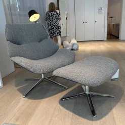 Drehsessel Shrimp Mit Hocker Stoff 14002 Hellgrau Holzschale Eiche Braun D73