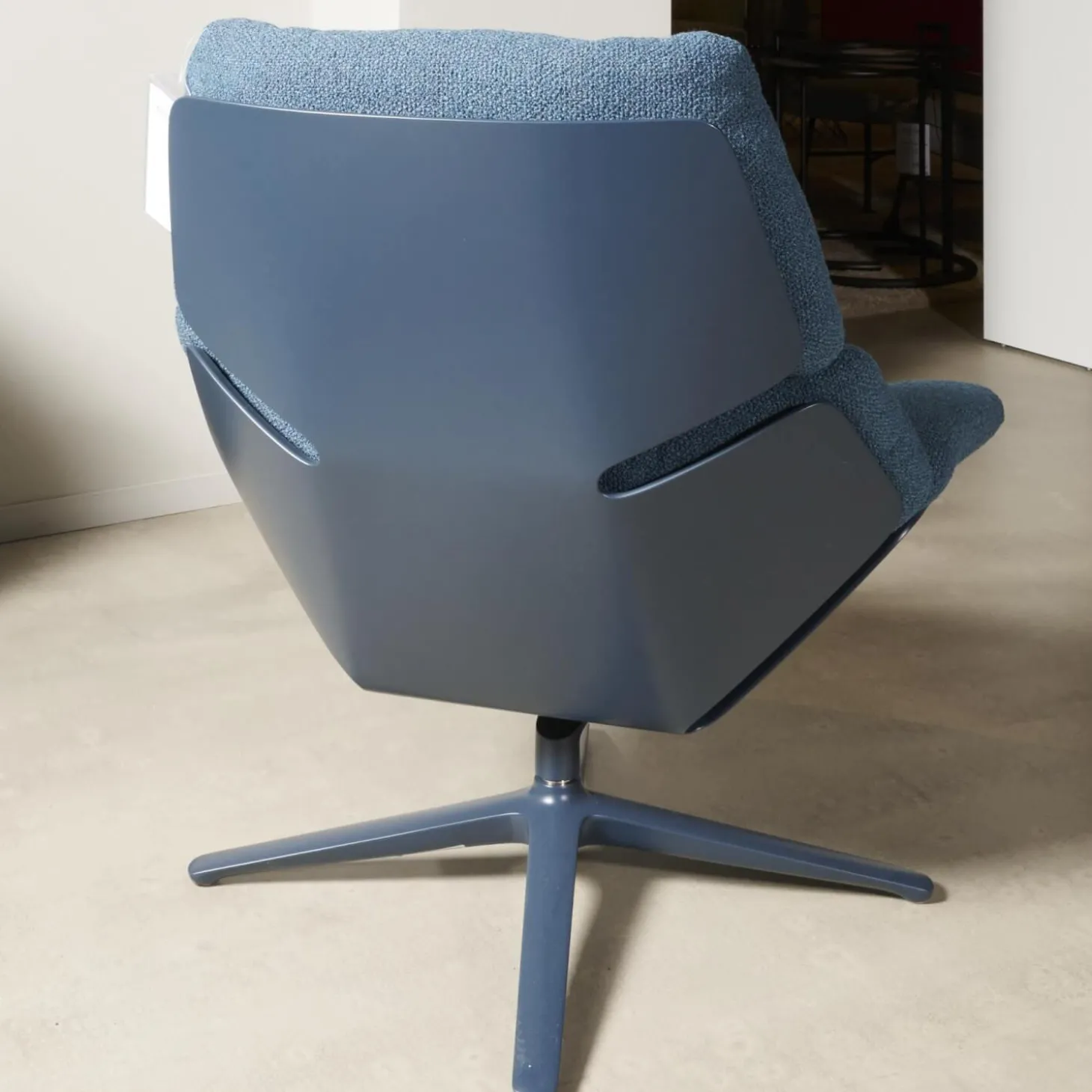 Drehsessel Shrimp Stoff 8214 Blau Petrol Gestell Und Schale Graublau Mit Hocker