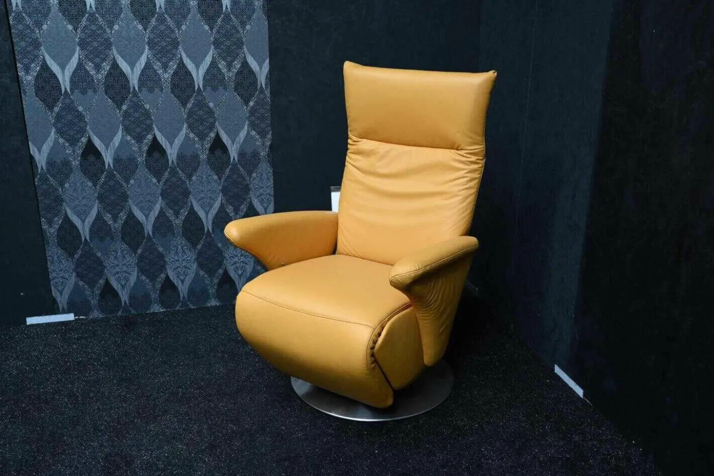 Drehsessel Tino Leder Punch Curry Drehteller Metall mit Manueller Relaxfunktion