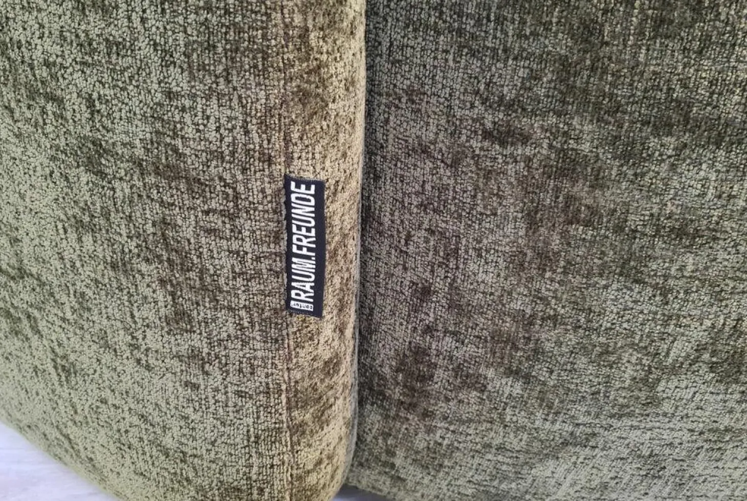 Drehsessel Valdis Stoff Alis Moos 1045 Grün Gestell Kunststoff Schwarz Inklusive Hocker