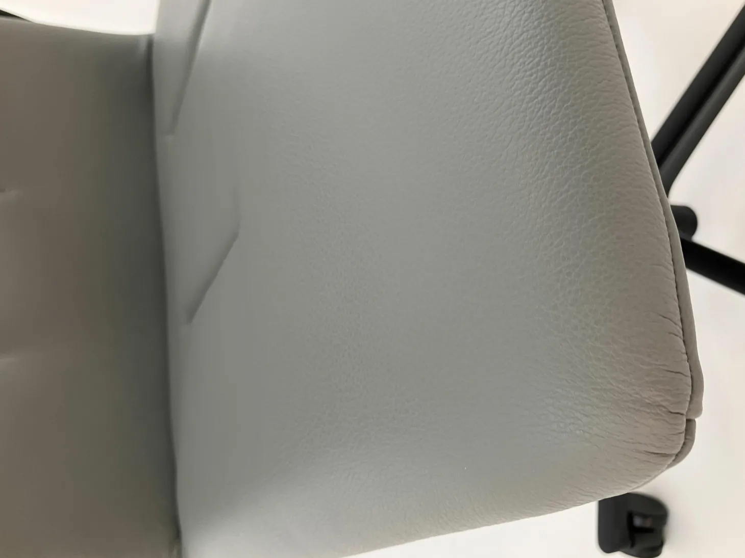 Drehstuhl Leadchair Evo Leder Congress 1440 Marram_x000b_Grau Gestell Schwarz Matt Pulverbeschichtet