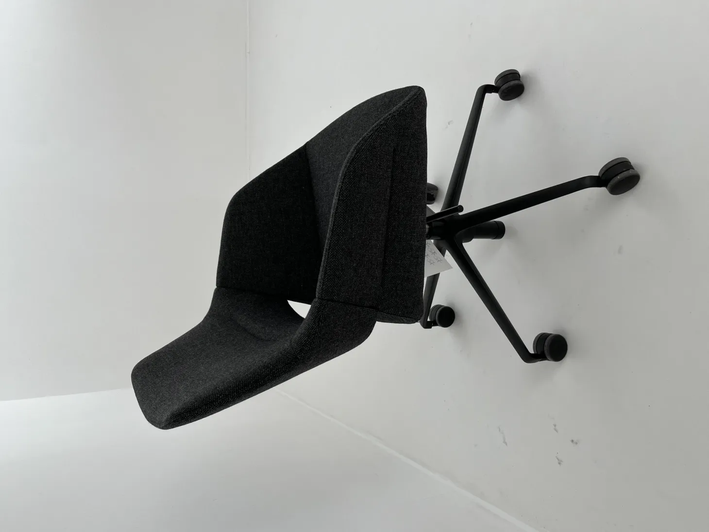 Drehstuhl OCCO Conference 224 63 Stoff 65 Re Wool Antharzit Gestell Stahl Schwarz Strukturmatt Mit Rollen