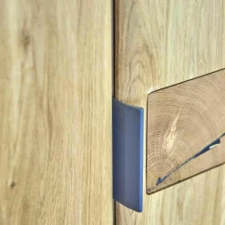 Drehtürenschrank Endlosschrank Wildeiche Massiv Parkettverleimt mit Beleuchtung