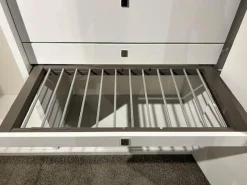 Drehtürenschrank Sonate R5 Lack Brillantgrau mit Beleuchtung