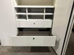 Drehtürenschrank Sonate R5 Lack Brillantgrau mit Beleuchtung