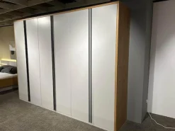 Drehtürenschrank Sonate R5 Lack Brillantgrau mit Beleuchtung