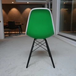 Eames Platic Sidechair DSW Vollpolster Stoff Hopsak Wiesengrün Elfenbein Kederfarbe Weiß Gestell Ahorn Schwarz