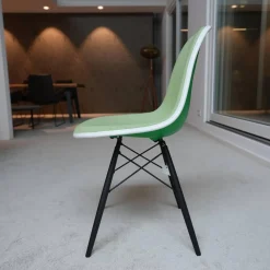 Eames Platic Sidechair DSW Vollpolster Stoff Hopsak Wiesengrün Elfenbein Kederfarbe Weiß Gestell Ahorn Schwarz