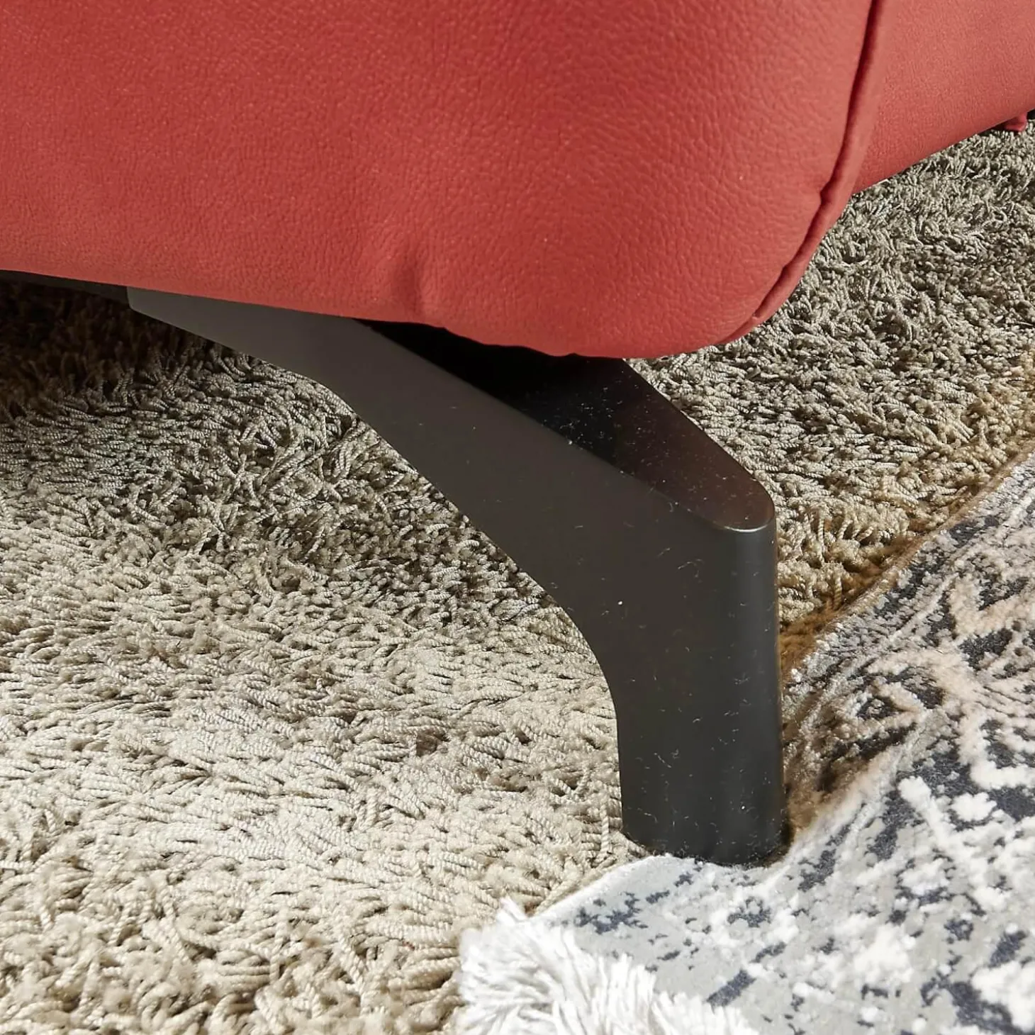 Eckgarnitur Luna Bezug Leder Kevin Cherry Fuß Schwarz Matt Mit Elektrischer Verstellung