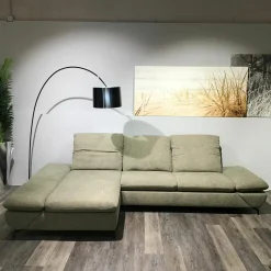 Eckkombination Wanja Stoff S4337 Leaf Grün Metallfuß Schwarz