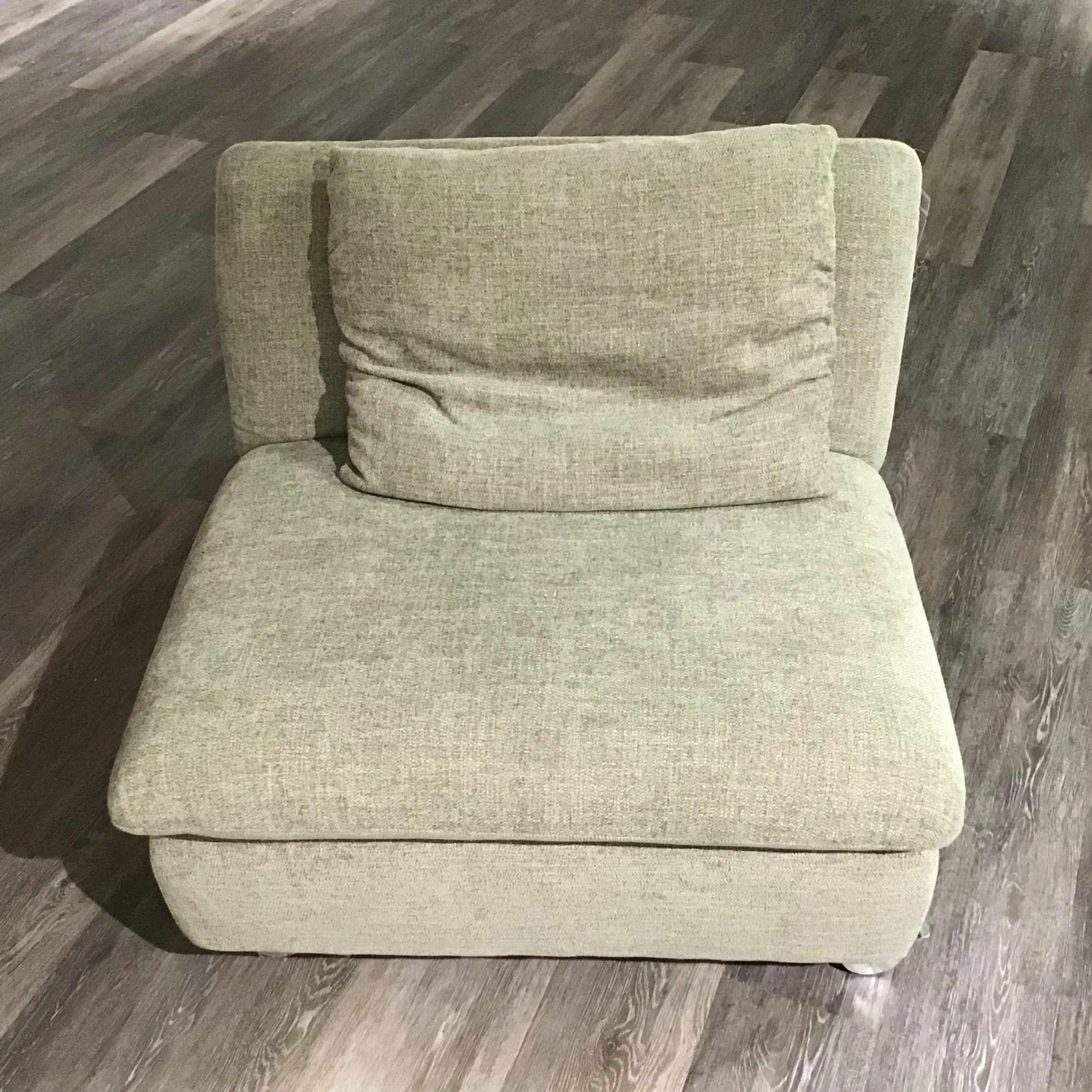 Eckkombination Wanja Stoff S4337 Leaf Grün Metallfuß Schwarz