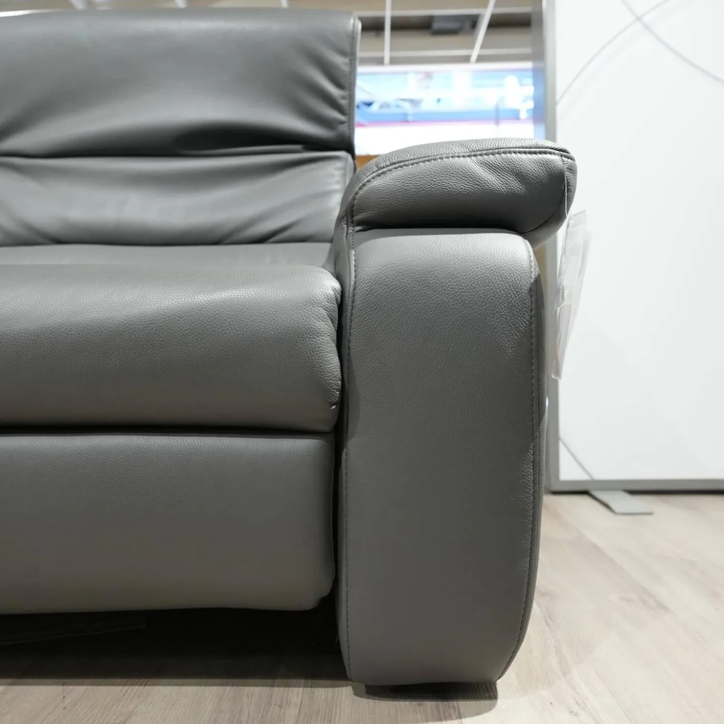 Ecksofa 1330 Callas Leder 24 Longlife Zinn Grau Mit Elektrischem Wall Free Beschlag