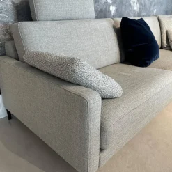 Ecksofa 011 Ego G Stoff 18 113 Signalgrau Gussfuß Aluminium Glatt Verkehrsschwarz Inklusive Kopfstütze Und Kissen