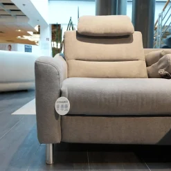 Ecksofa 4305 Stoff Miro Silver Grau Füße Metall Inklusive Kopfstütze