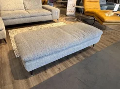 Ecksofa 16540 Valentinoo W60 22 Silbergrau Fuße FC3 Schwarz M99 Mit Sitztiefenverstellung Inklusive Hocker Und Kopfstütze
