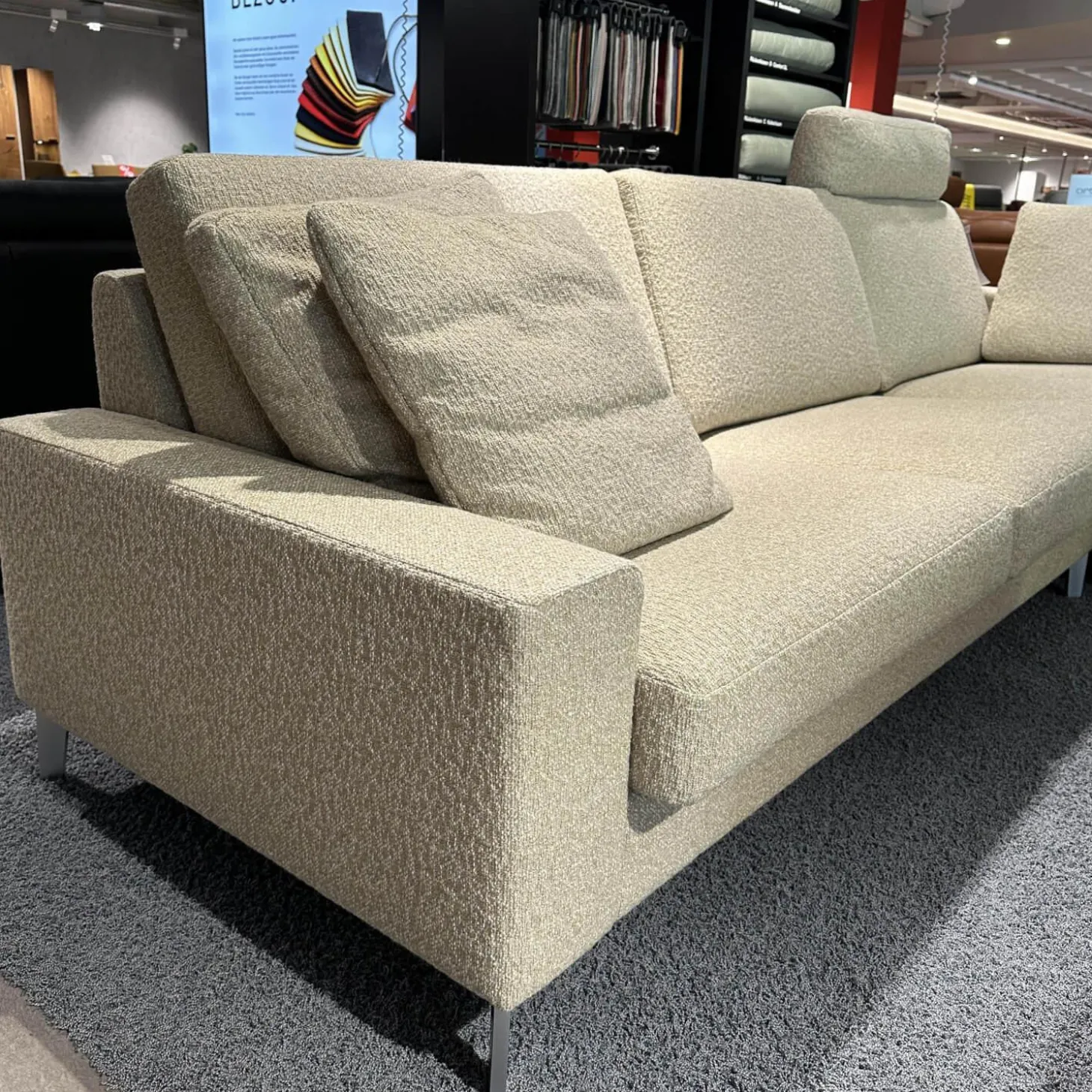 Ecksofa 05550003 XC Stoff 19 Serra 2041 02 Beige Grau Metallfuß 57 Matt Chrom