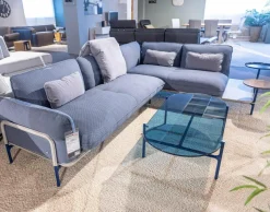 Ecksofa Addit Stoff 22.300 Saphirblau mit 4 Kissen und Tableau Nussbaum