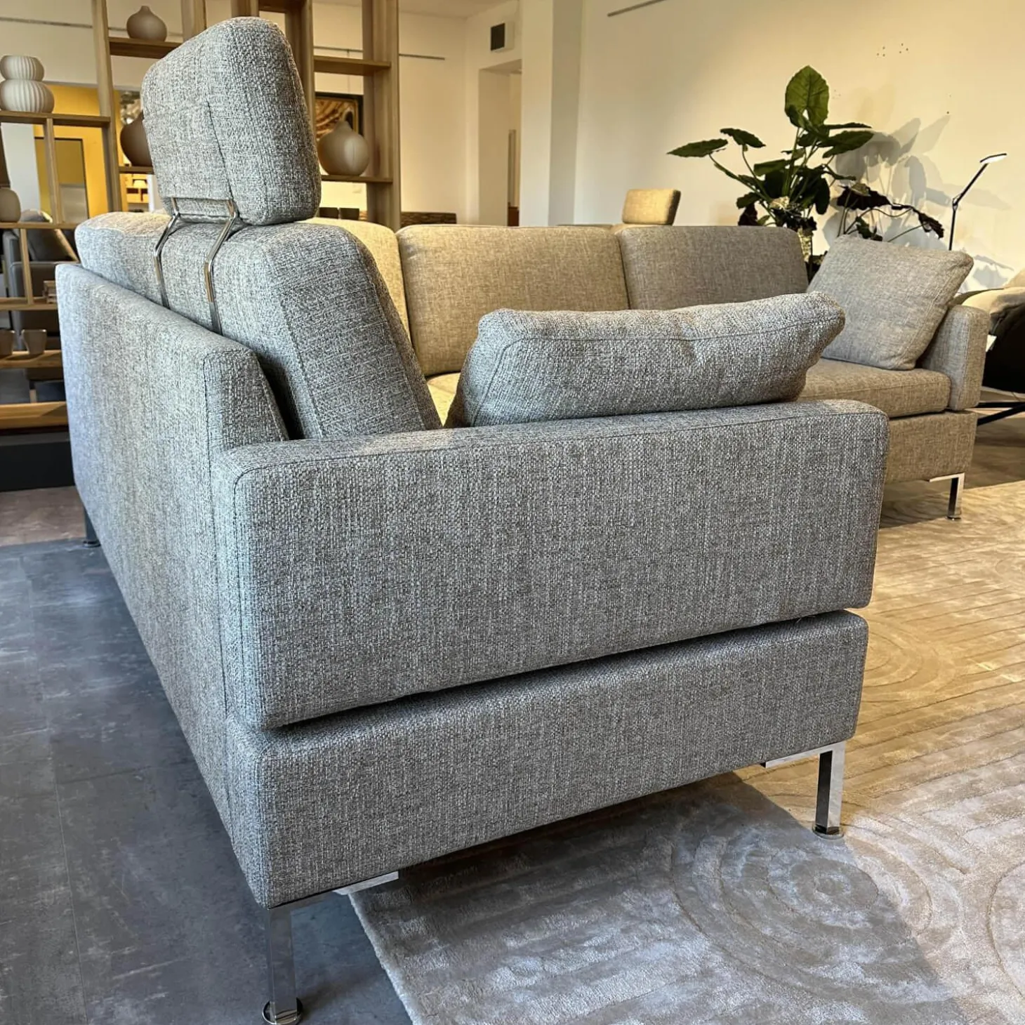 Ecksofa Alba Bezug Stoff 2480 45 Grau Abziehbar Winkelfuß Verchromt Glänzend Mit Klappbarem Armteil