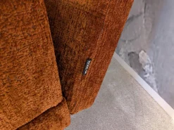 Ecksofa Amber Stoff 44 0050 Orange Füße Verchromt mit 5 Kissen