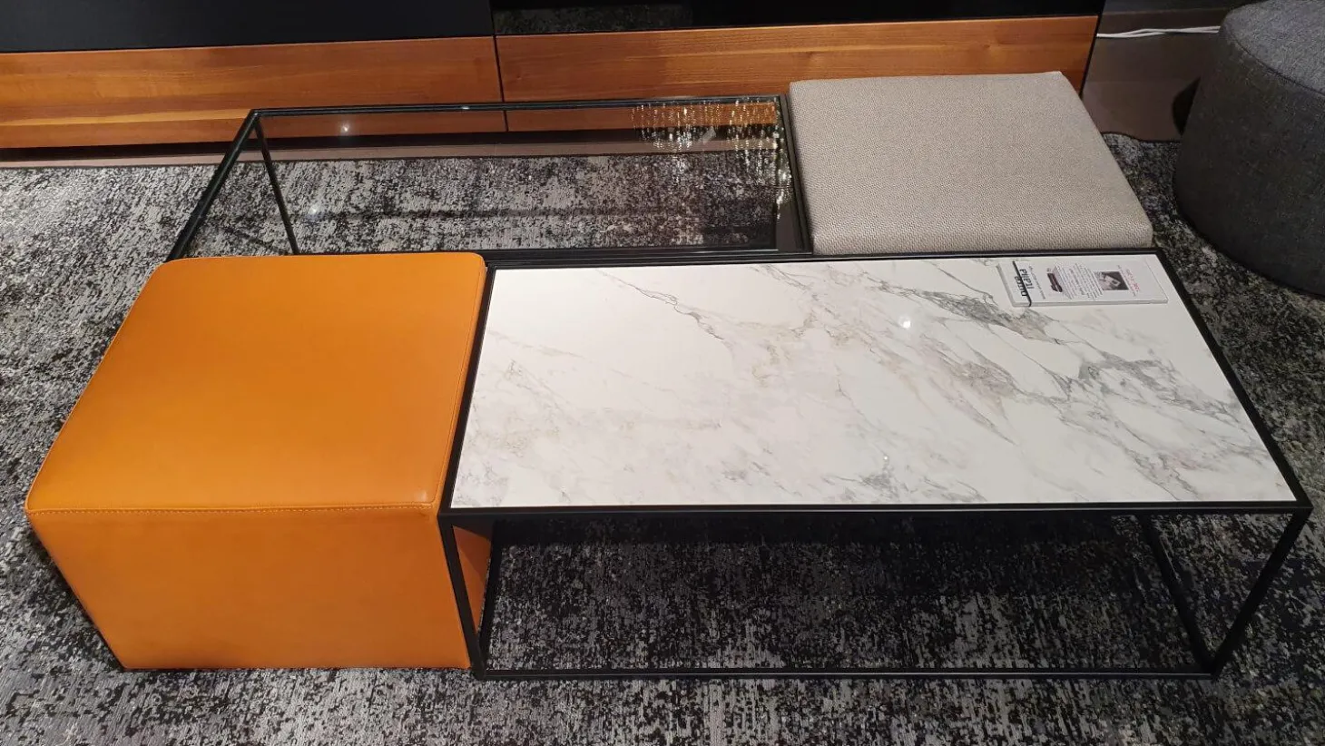 Ecksofa Arloth High Bezug Stoff Plaza 003 Beige Grau Gestell Leder Braun Orange Füße Schwarz Metall Inklusive Poufs Und Couchtische