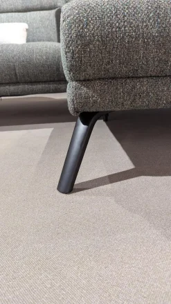 Ecksofa Brixton Stoff Jazz Khaki 757 Grau Fuß Schwarzmatt mit Fußstütze