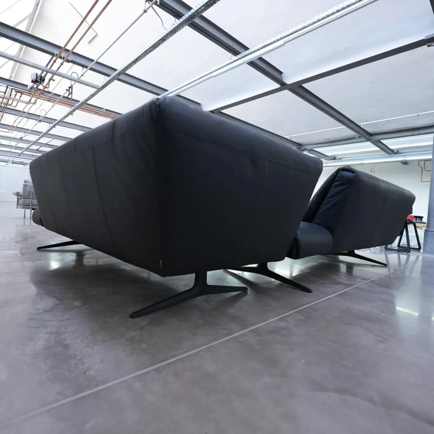 Ecksofa Bundle 630 Bezug Leder Ascot Black Metallgestell Schwarz