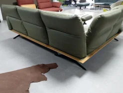 Ecksofa Calmo 1 Leder B Bonito Canna Grün Massivholzrahmen Wildeiche Gestell Metallkufe Schwarz Pulverbeschichtet