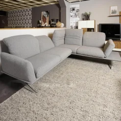 Ecksofa Calmo Stoff Clever Clean 13-Educa 93 Grau Fuß Kufe Nr 1 Nickel Satiniert