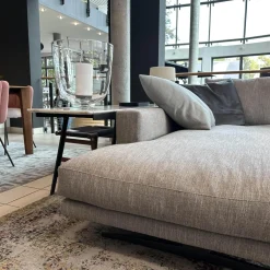 Ecksofa Campiello Stoff Extra Elvira N1724 Grau Füße Metall Brüniert Inklusive 8 Kissen