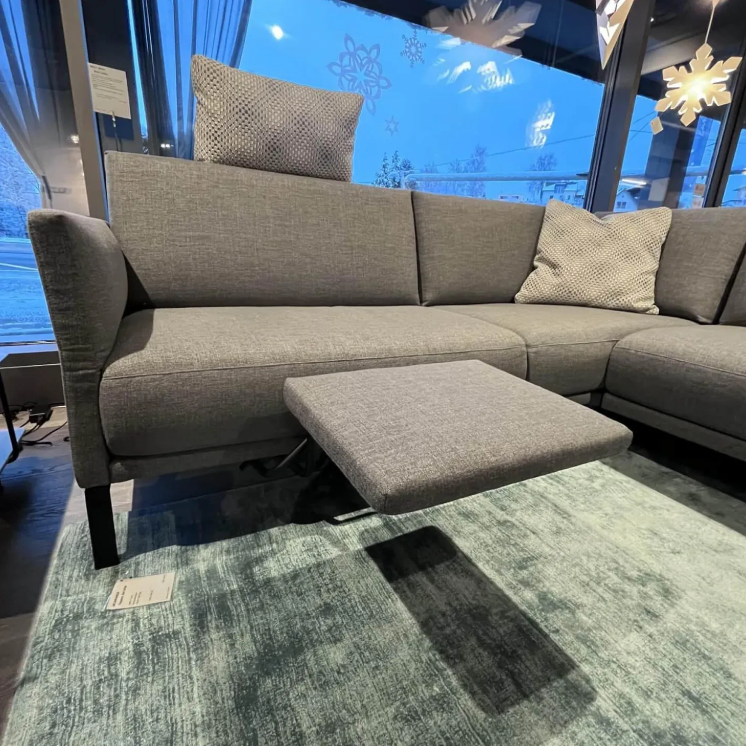 Ecksofa Cara Stoff 14.164 Mittel Eisengrau Stoff 22.202 Hell Staubgrau Füße Schwarz