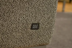 Ecksofa Cara Stoff Weißgrau 26.202 mit Holz-Ablage Schwenkbar