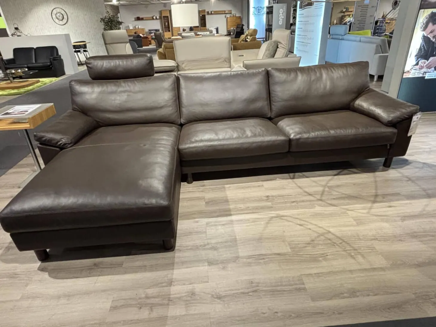 Ecksofa Classics 650 Leder 42.089 Mocca Braun Fuß CL40 Wenge