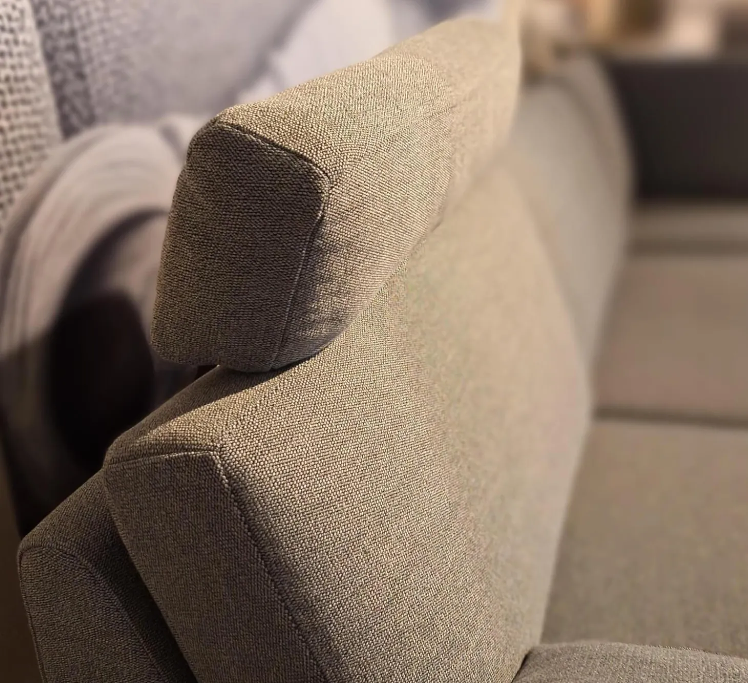 Ecksofa Classics CL500 Stoff 18 2022.80 Grau mit Kopfstütze