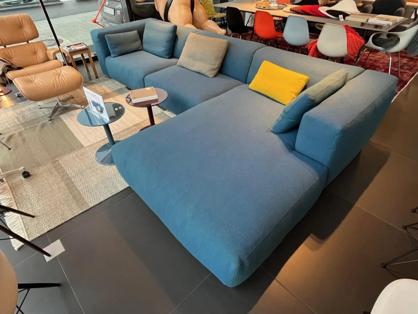 Ecksofa Cloud Kvadrat Hallingdal 65 890 Petrol Blau mit 4 Kissen