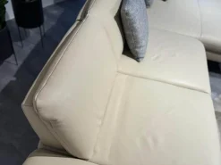 Ecksofa Collina Leder WP Ecru L50 Beige Metallfüße Gebürstet Inklusive Kopfstütze