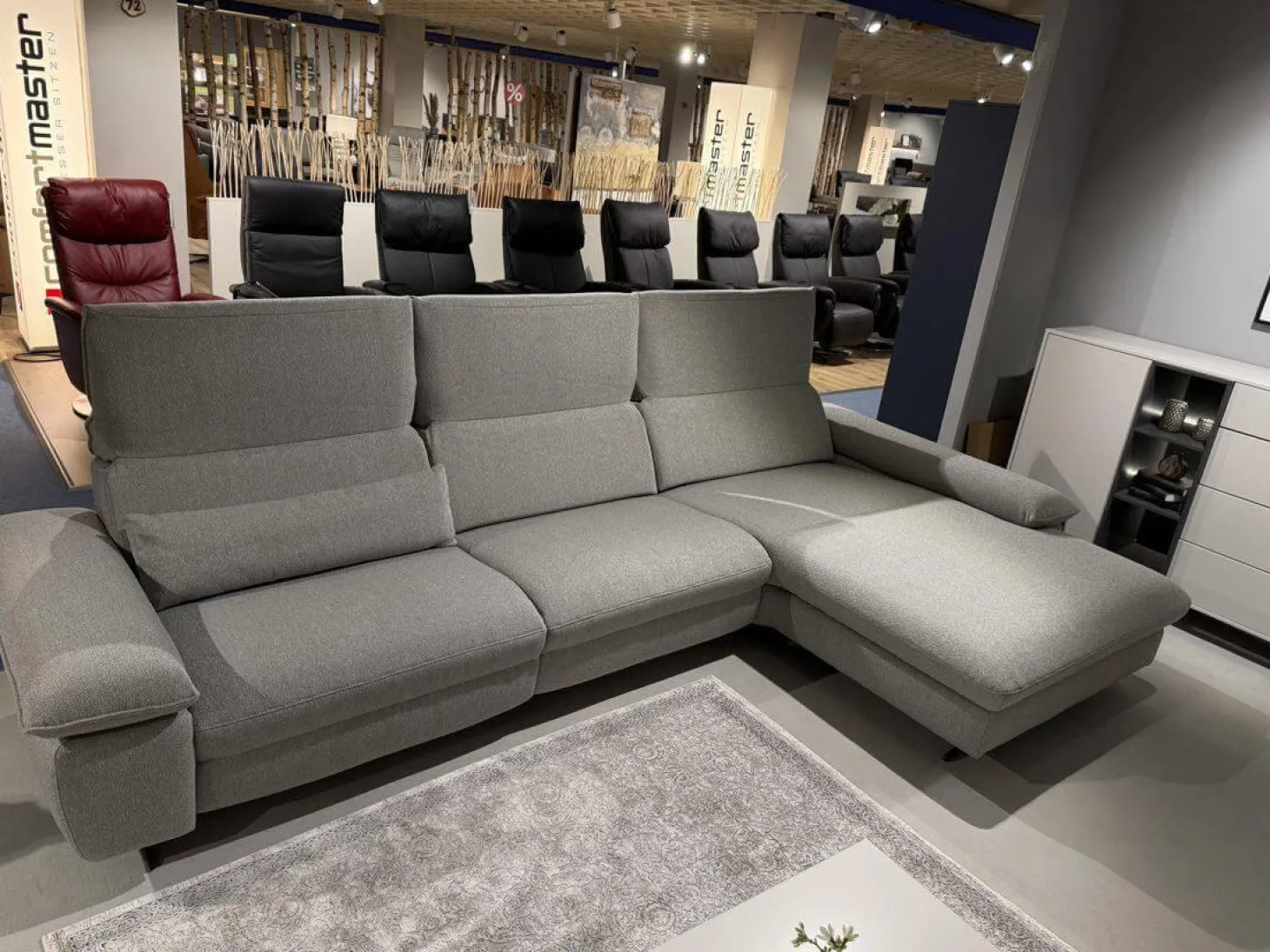 Ecksofa Comfortmaster Spektra 1487 Stoff Loop 02 Jet Hellgrau Metallkufe Anthrazit Motorisch Verstellbar
