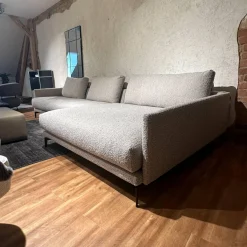 Ecksofa Cuneo 60 Bezug Stoff Verati Silvera 19 Greige Grau Metallfüße Schwarz Lackiert