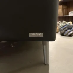 Ecksofa Dyo Leder L3162G Silky Grau Fuß Aluminium Matt Gebürstet Mit Wendekissen