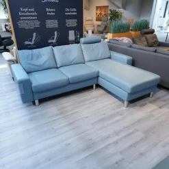 Ecksofa E 200 Leder Paloma Sparrow Blue Blau Füße Metall Mit Kopfstütze