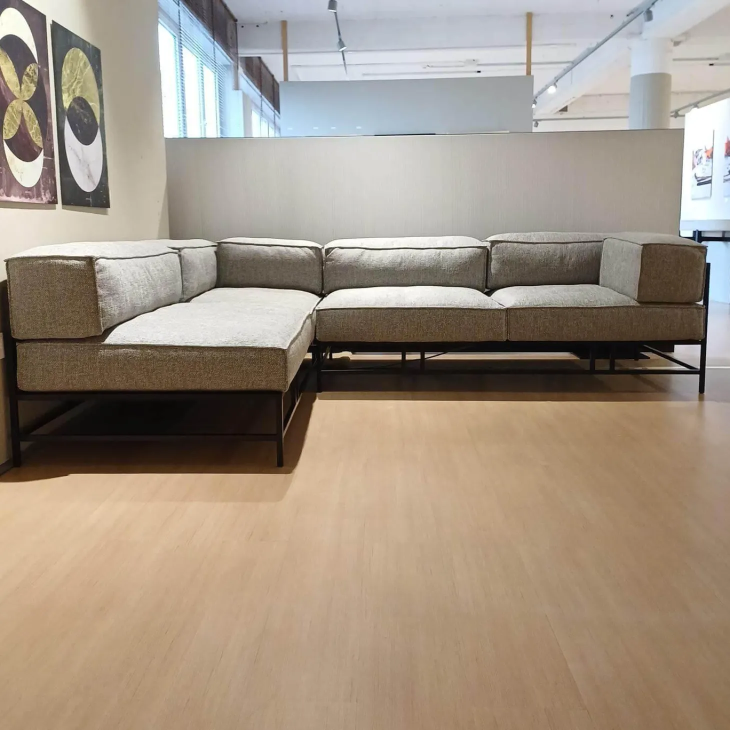 Ecksofa Easy Pieces Stoff 24 0090 Grau Gestell Schwarz