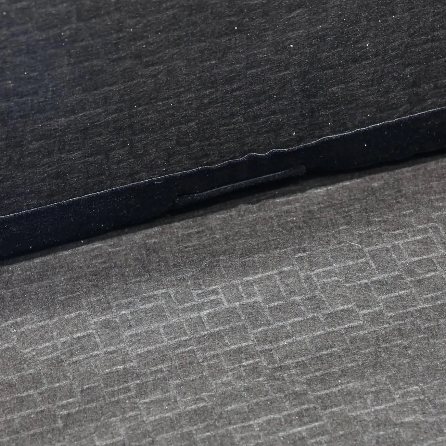 Ecksofa Emma E 200 Leder Cori 091 Silver Cloud Hellgrau Fuß Edelstahl 011 Poliert