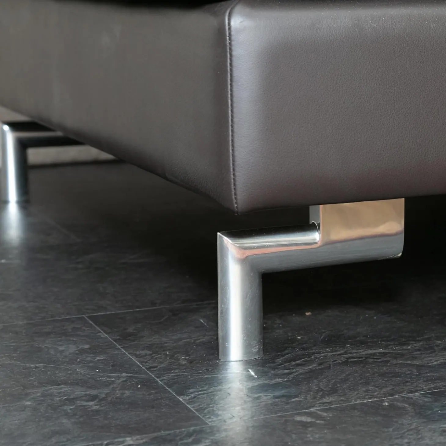 Ecksofa Esparo 400 Leder J 42.090 Braun Schwarz Fußstütze Leder J 42.090