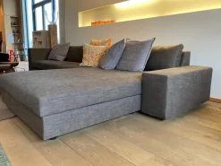 Ecksofa Exclusif Stoff Bari Brun Grau Füße Kunststoff Schwarz Inklusive 3 Kissen