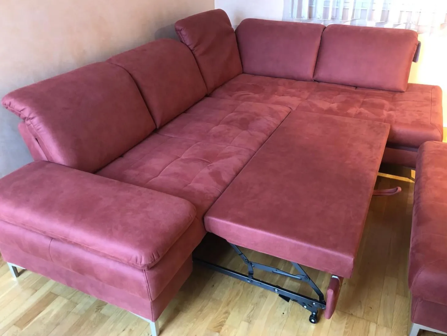 Ecksofa Family Relax 3 Stoff Deluxe Ziegel Rot Füße Metall Mit Bettauszug Inklusive Hocker