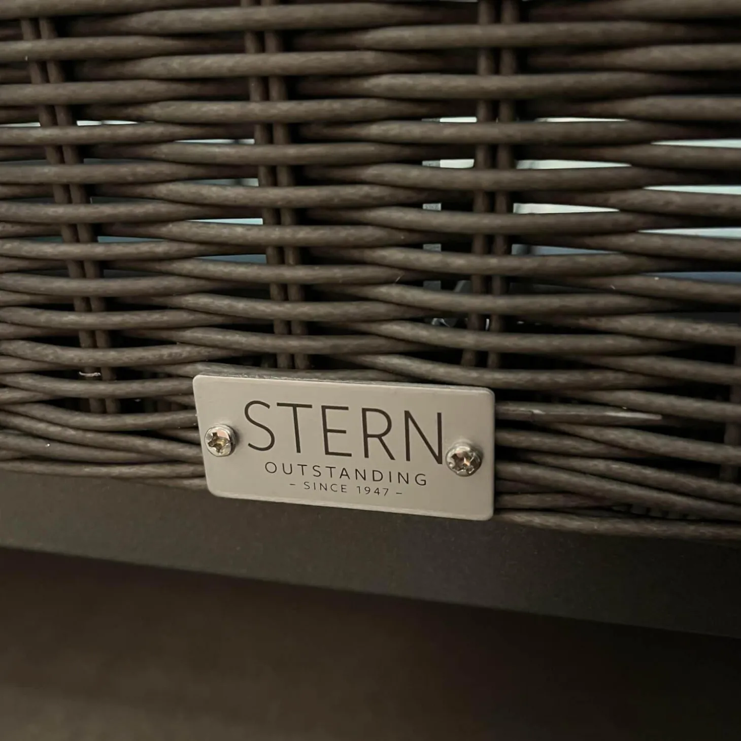 Ecksofa Fontana Outdoor Geflecht Basaltgrau Bezug Seidengrau Gestell Aluminium