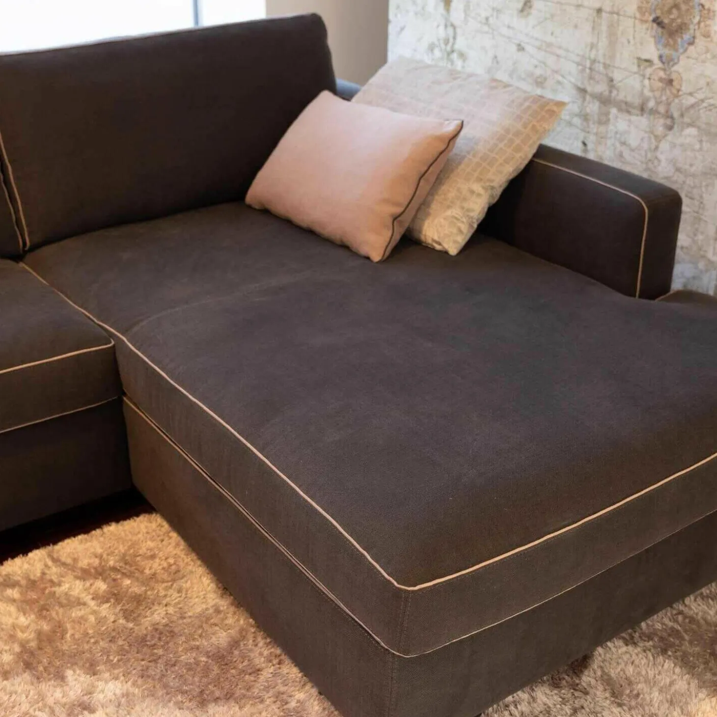 Ecksofa Gatsby Fest Smart-Back Stoff Djakarta Graphit mit Kissen
