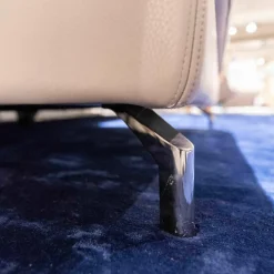 Ecksofa Ginerva Longchair Dickleder 4/80 105 Greige Kiowa Mit Motorischer Relaxfunktion